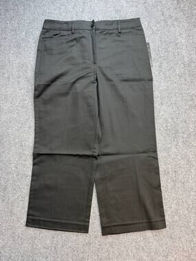 Sag Harbor Women’s 6P Petite Black Stretch Slimming Solution Capri Pants NWT